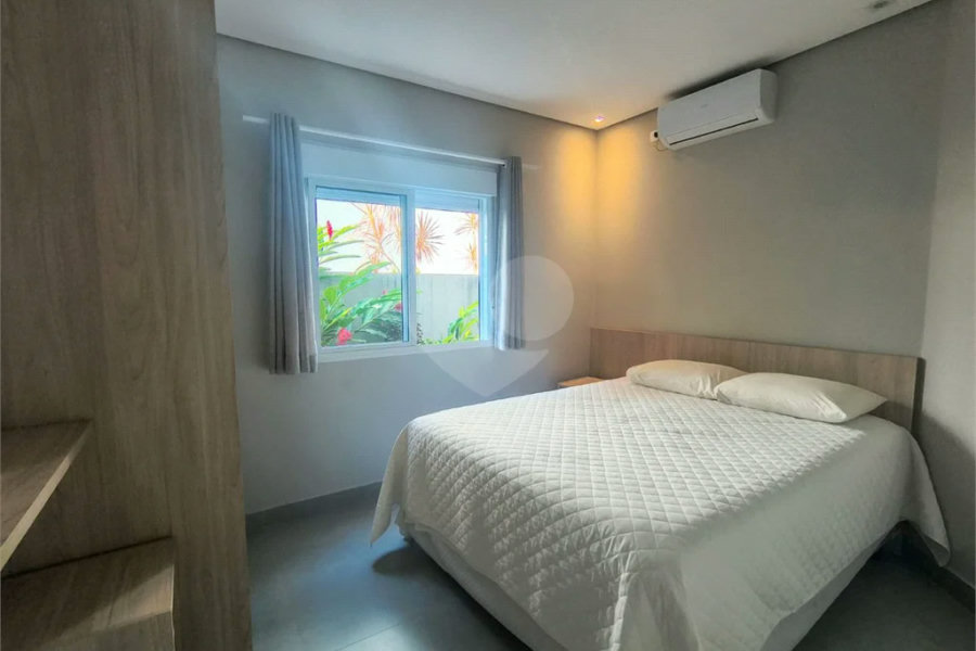 Casa à venda com 5 quartos, sendo 4 suítes, em Riviera de São Lourenço, Bertioga, SP