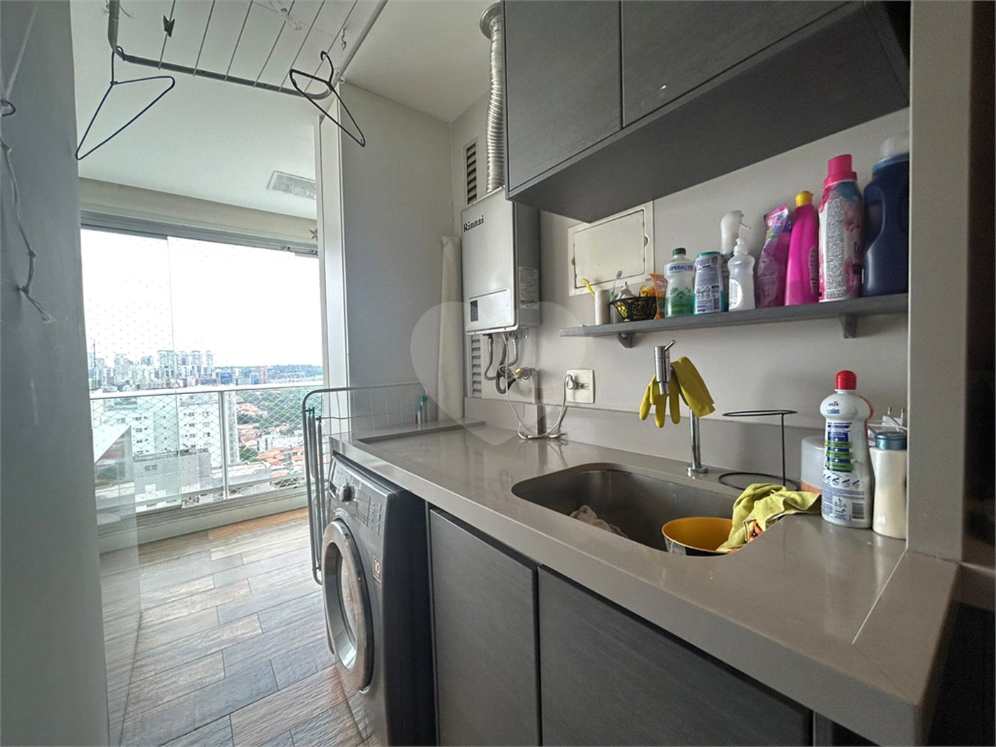 Apartamento à venda com 2 quartos, sendo 1 suíte,  em Brooklin, São Paulo, SP