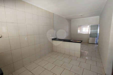 Casa à venda com 2 quartos em Cambuí, Itapetininga, SP