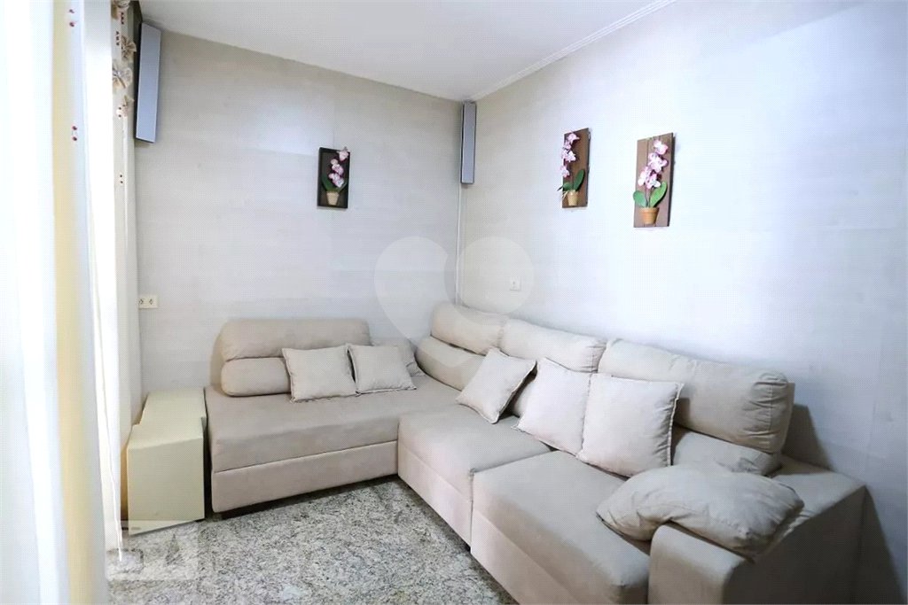 Sobrado à venda com 6 quartos, sendo 5 suítes, em Vila Paranaguá, São Paulo, SP