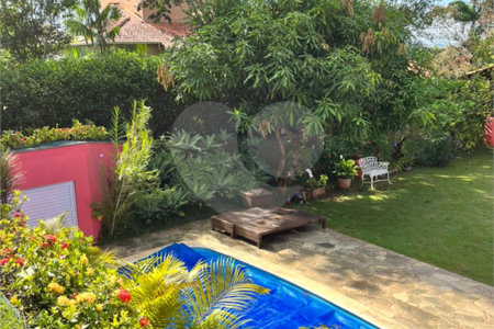 Casa à venda com 3 quartos, sendo 1 suíte,  no condomínio Portal do Sabiá, Araçoiaba da Serra - SP