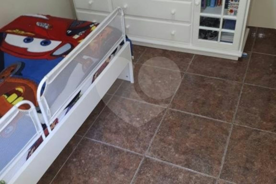 Sobrado à venda com 3 quartos, sendo 1 suíte,  em Tremembé, São Paulo, SP