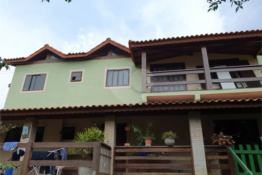 Casa à venda com 3 quartos, sendo 2 suítes, no condomínio Residencial Jardim Lago da Cantareira, Mairiporã - SP