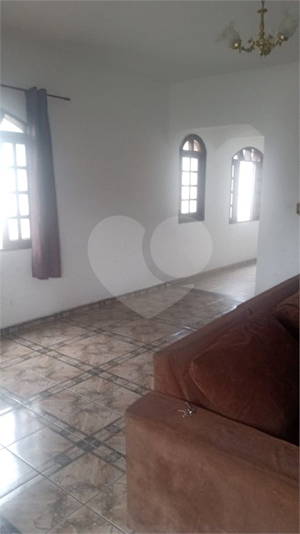 Casa à venda com 3 quartos, sendo 1 suíte,  em Jardim Jussara, Mogi das Cruzes, SP