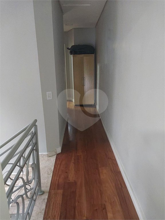 Sobrado à venda com 3 quartos, sendo 1 suíte, em Vila Nova Socorro, Mogi das Cruzes, SP