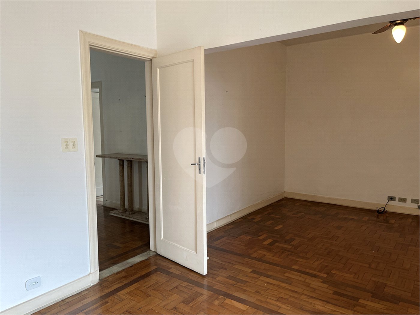 Sobrado à venda com 4 quartos, sendo 1 suíte, em Liberdade, São Paulo, SP
