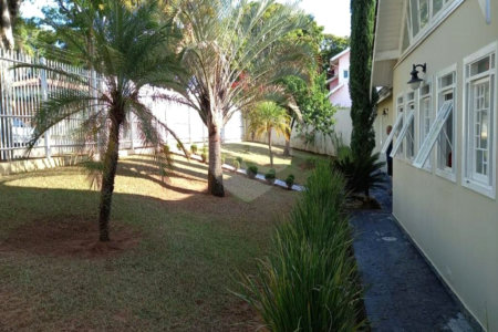 Casa à venda com 3 quartos, sendo 1 suíte,  em Bosque, Vinhedo, SP