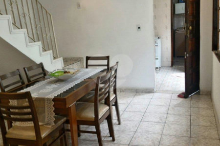 Sobrado à venda com 6 quartos em Chora Menino, São Paulo, SP
