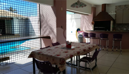 Casa à venda com 4 quartos, sendo 3 suítes,  em Boa Esperança, Cuiabá, MT