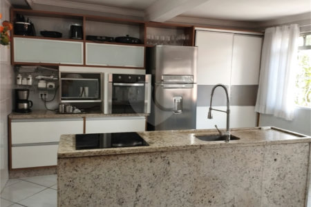 Sobrado à venda com 4 quartos, sendo 2 suítes, em Santa Teresinha, São Paulo, SP