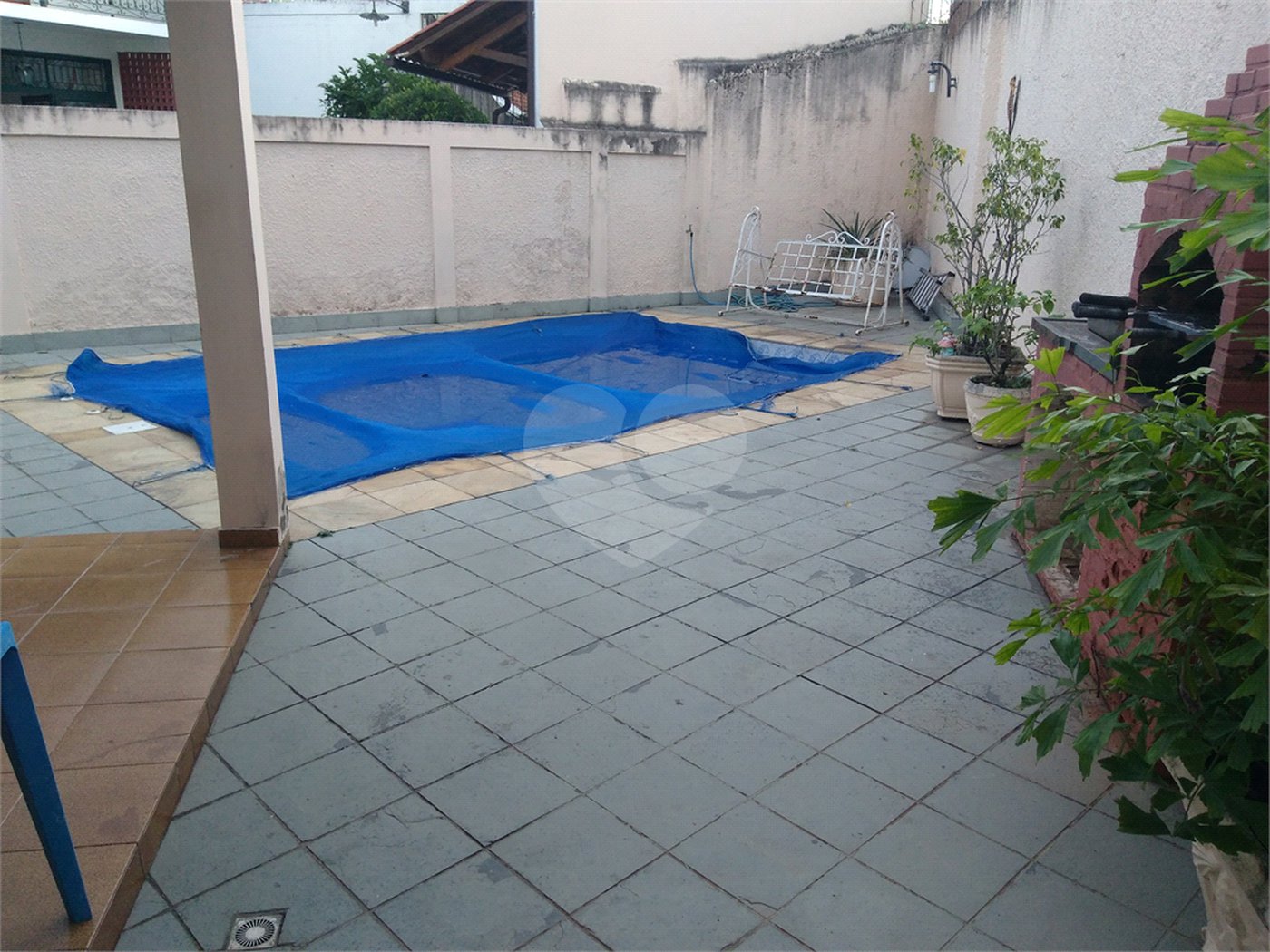 Casa à venda com 3 quartos, sendo 1 suíte,  no condomínio Conselheiro Ferraz, Rio de Janeiro - RJ