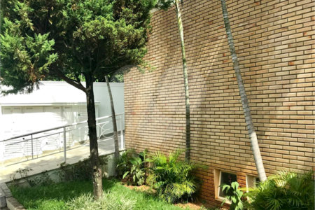 Casa à venda com 3 quartos, sendo 1 suíte, no condomínio San Marco, São Paulo - SP