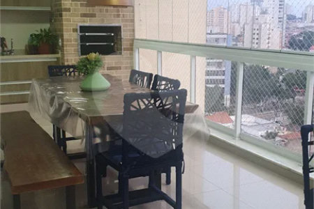 Apartamento maravilhoso na Mooca com 151m e 3 dormitórios,2 suítes e 3 vagas..
