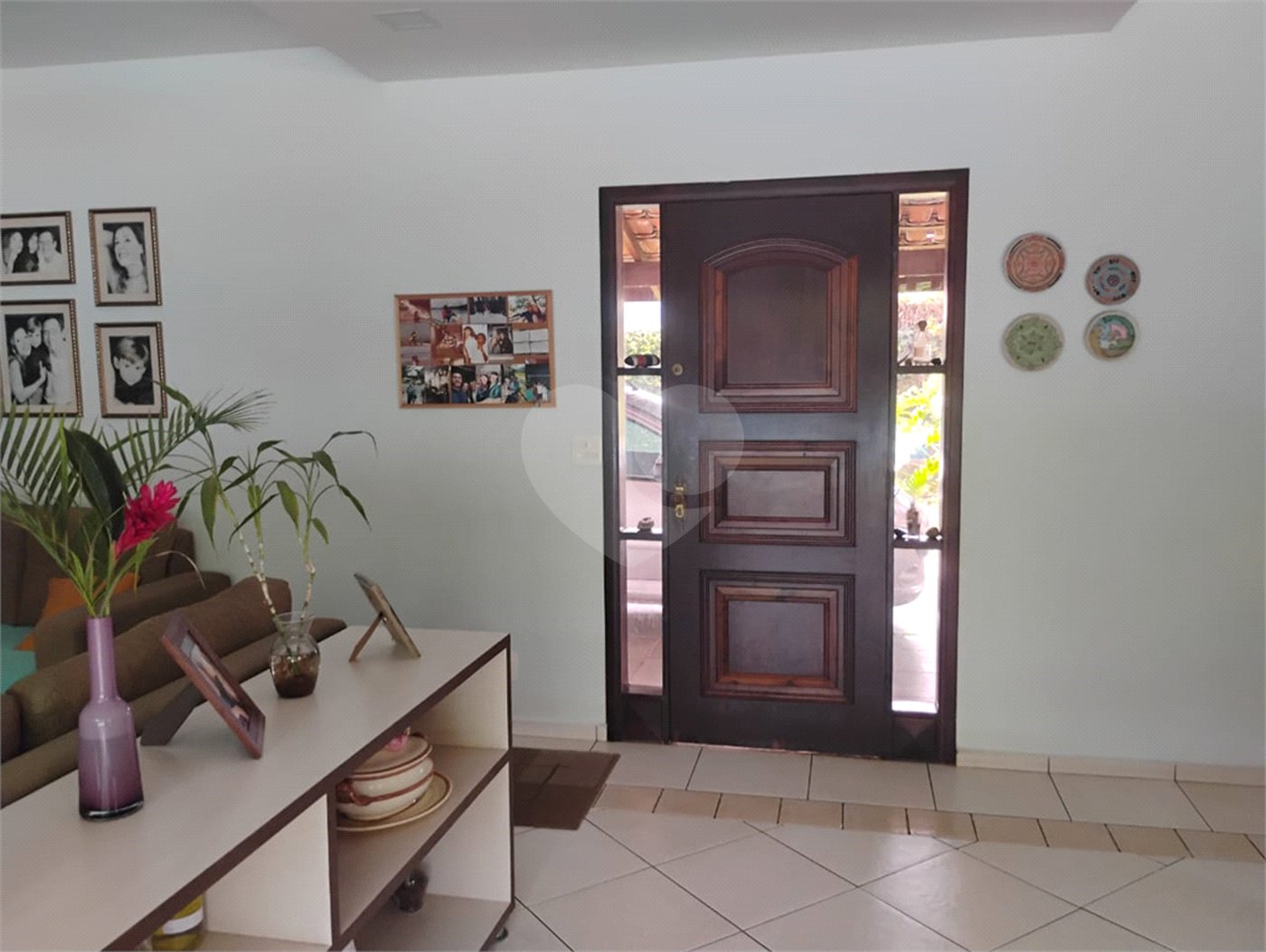 Casa à venda com 3 quartos, sendo 1 suíte,  em Vila Suissa, Mogi das Cruzes, SP