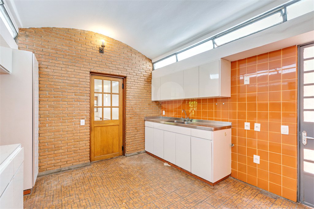 Casa à venda com 3 quartos, sendo 1 suíte,  em Granja Julieta, São Paulo, SP