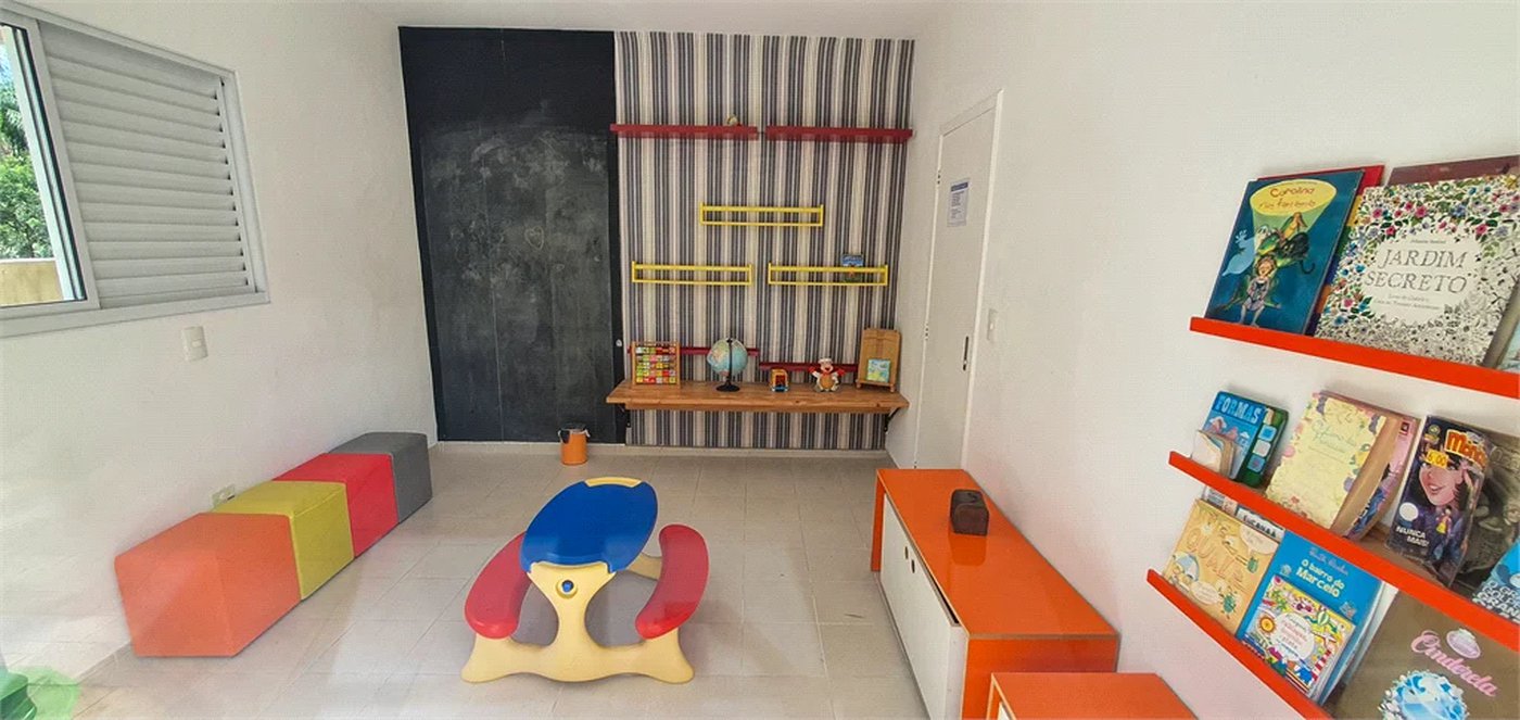 Apartamento à venda com 3 suítes em Vila Suzana, São Paulo, SP