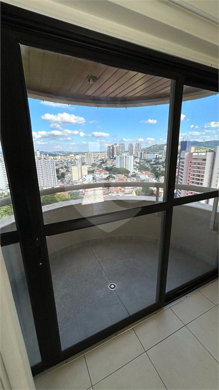 Apartamento à venda com 3 quartos, sendo 1 suíte, no Centro, Jundiaí, SP