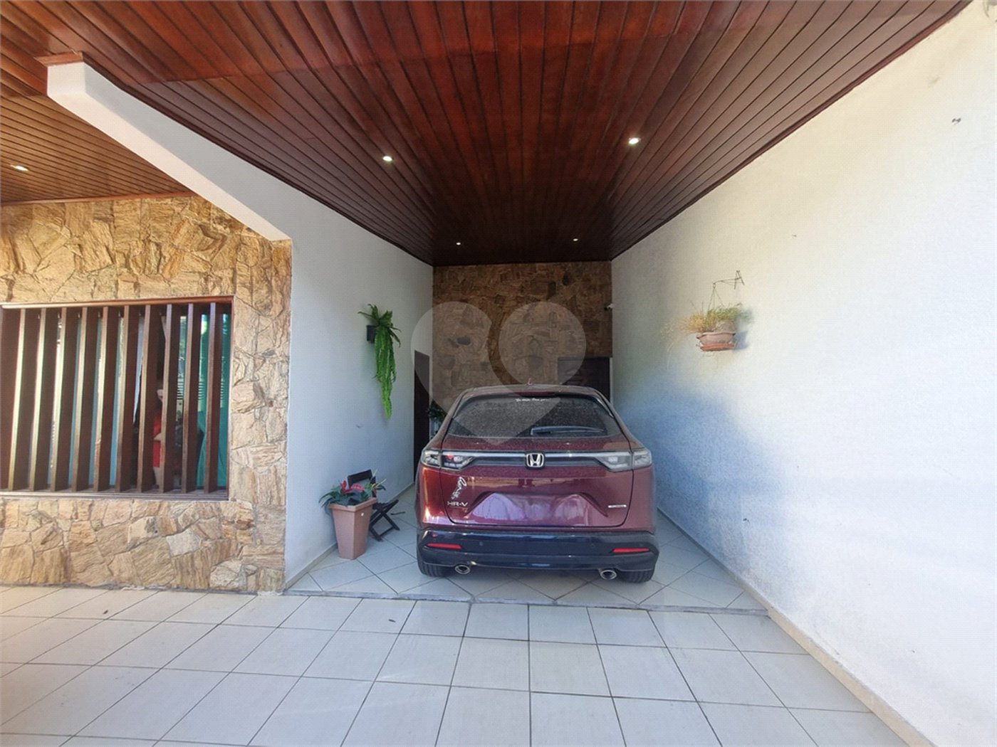 Casa à venda com 4 quartos, sendo 1 suíte, em Jardim São Carlos, Sorocaba, SP