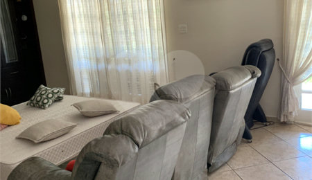 Casa à venda com 5 quartos, sendo 2 suítes,  no condomínio Capela do Barreiro, Itatiba - SP