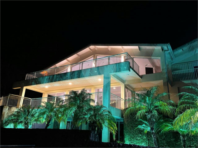 Casa à venda com 6 suítes no condomínio Sausalito, Mairiporã - SP