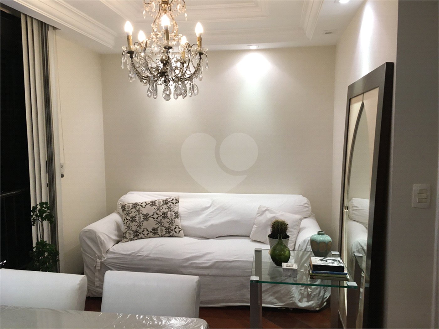 Apartamento à venda com 3 quartos, sendo 1 suíte,  em Vila Santo Estevão, São Paulo, SP