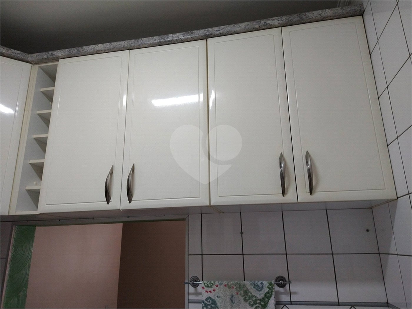 Apartamento à venda com 3 quartos, sendo 1 suíte, em Vila Rubens, Mogi das Cruzes, SP