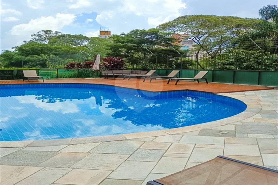 Apartamento para venda no Morumbi, de 260m² com 4 suítes 5 banheiros e 4 vagas de garagem