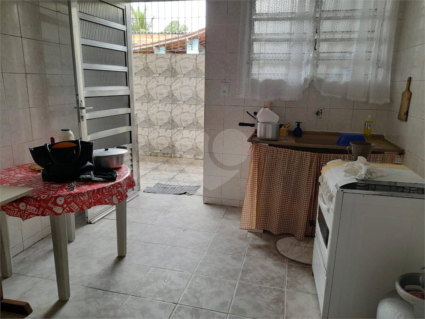 Casa à venda com 2 quartos em Indaiá, Bertioga, SP