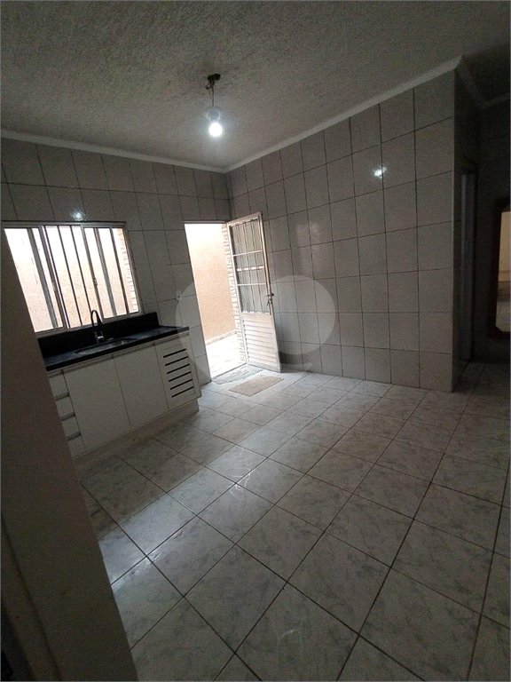 Casa à venda com 3 quartos em Jardim Mitsutani, São Paulo, SP