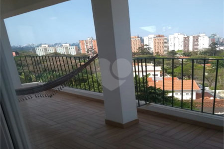 Casa à venda com 5 suítes em Vila Pirajussara, São Paulo, SP