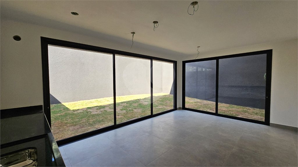 Casa à venda com 4 suítes no condomínio Cube Cidade Jardim, São Paulo - SP