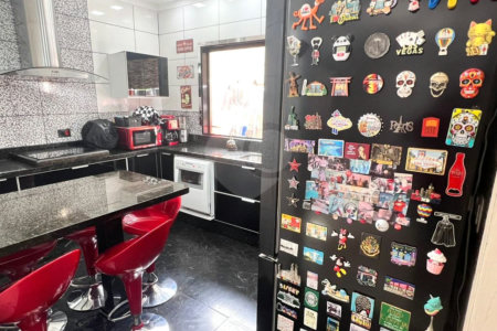 Sobrado à venda com 3 quartos, sendo 1 suíte,  em Jardim Modelo, Suzano, SP