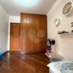 Casa à venda ou para alugar com 3 quartos, sendo 1 suíte, no condomínio Da Serra, São Paulo - SP