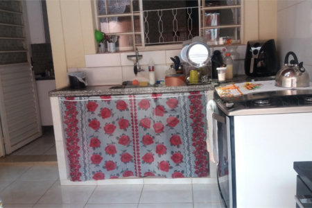 Casa à venda com 2 quartos, sendo 1 suíte,  em Jardim Brogotá, Atibaia, SP
