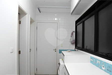 Apartamento à venda com 4 quartos, sendo 3 suítes,  em Real Parque, São Paulo, SP