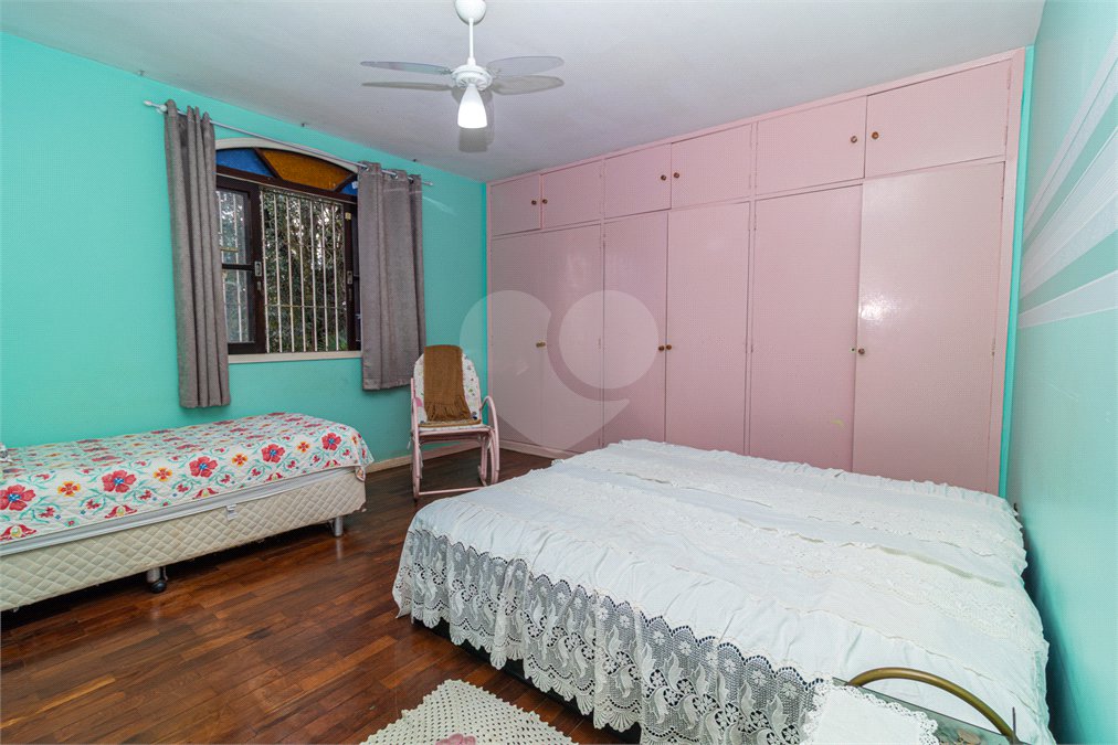 Casa à venda com 3 quartos, sendo 1 suíte, em Interlagos, São Paulo, SP