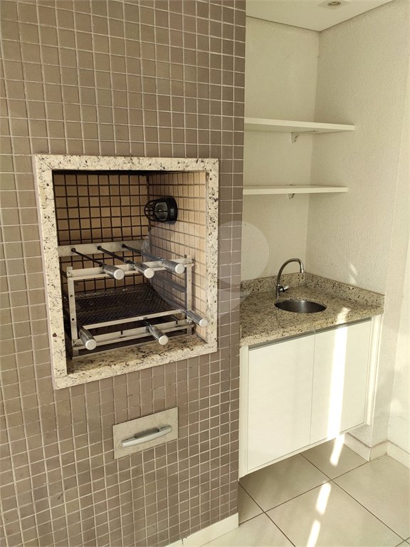 Apartamento à venda ou para alugar com 3 quartos, sendo 1 suíte,  em Parque Reboucas, São Paulo, SP