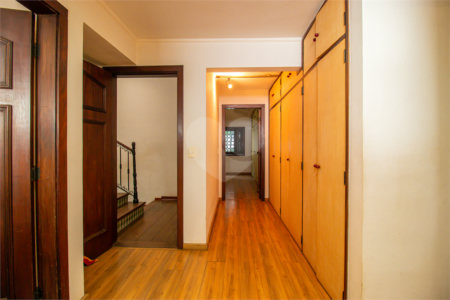 Casa à venda com 4 quartos, sendo 2 suítes, em Chácara Flora, São Paulo, SP