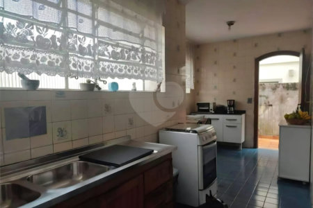 Sobrado à venda com 3 quartos, sendo 1 suíte,  em Jardim Ester, São Paulo, SP