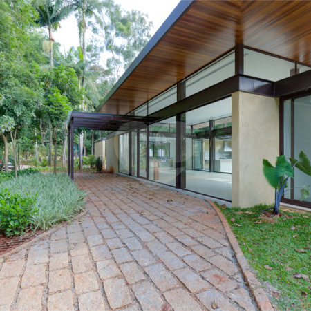 Casa à venda com 5 suítes no condomínio Chácara Flora, São Paulo - SP