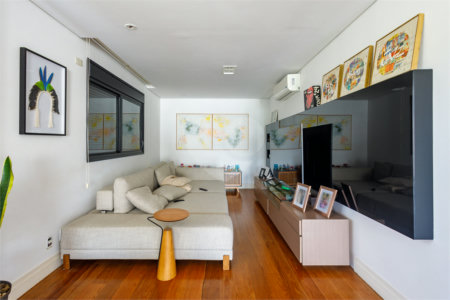 Apartamento à venda com 4 quartos, sendo 2 suítes,  em Jardim Panorama, São Paulo, SP