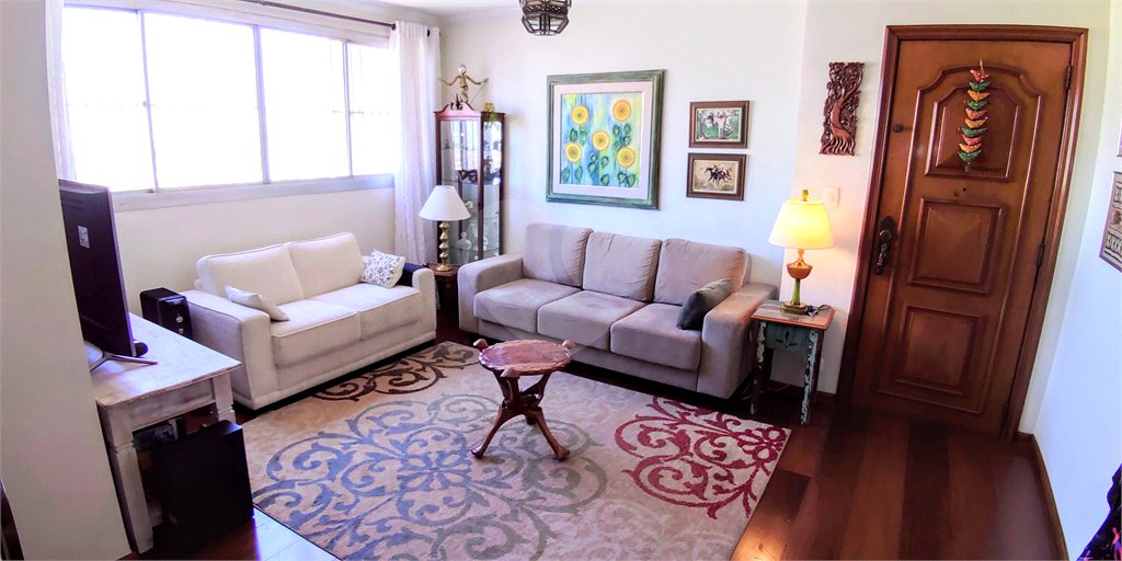 Apartamento à venda com 3 quartos, sendo 1 suíte, em Vila Paulicéia, São Paulo, SP