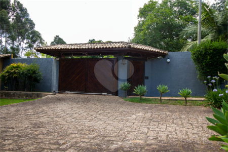 Chácara à venda com 4 quartos, sendo 2 suítes, em Jardim Oriental, Mairinque, SP
