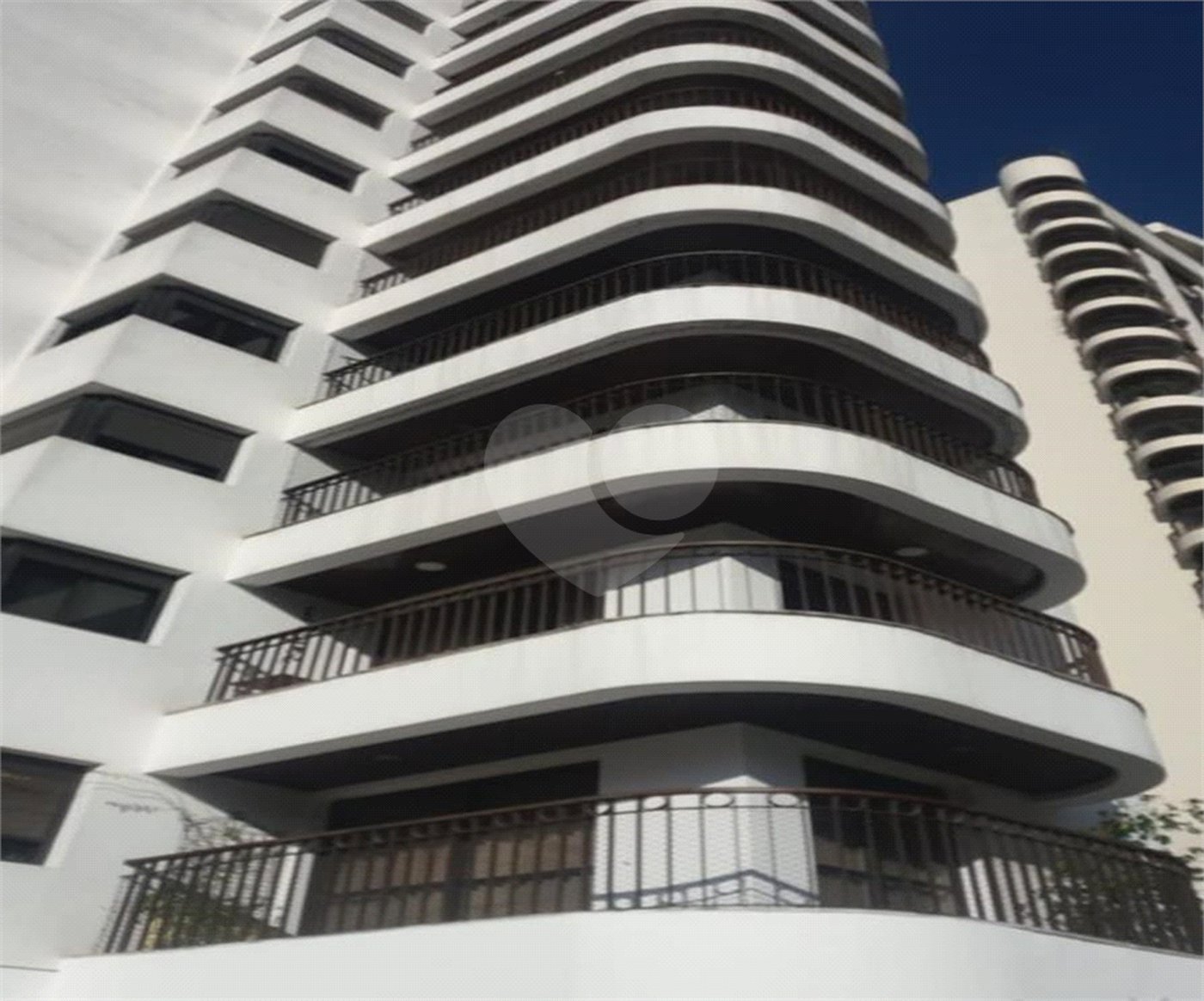 Apartamento à venda com 4 quartos, sendo 3 suítes,  em Vila Andrade, São Paulo, SP