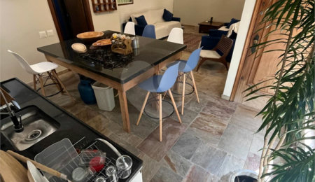 Sobrado à venda ou para alugar com 8 quartos, sendo 4 suítes,  em Jardim Marajoara, São Paulo, SP