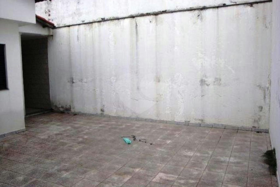 Sobrado à venda com 3 quartos, sendo 1 suíte, em Vila Constança, São Paulo, SP