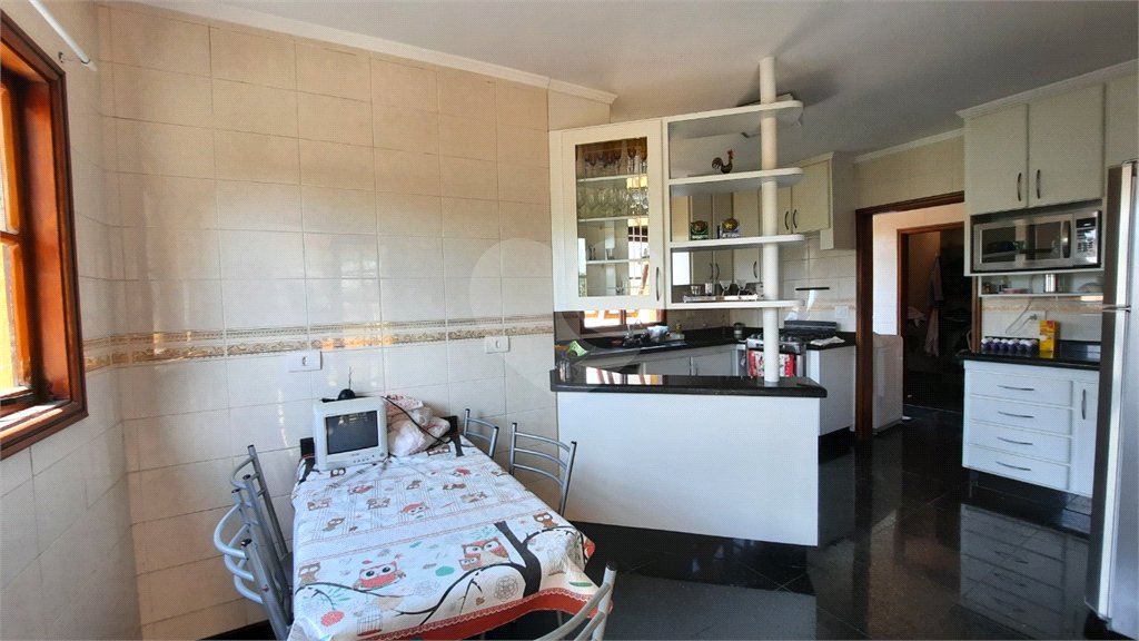 Sobrado à venda com 4 quartos, sendo 1 suíte, em Barro Branco (zona Norte), São Paulo, SP
