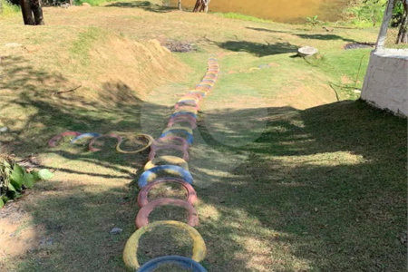 Chácara à venda ou para alugar com 5 quartos, sendo 4 suítes,  em Ouro Fino, Santa Isabel, SP