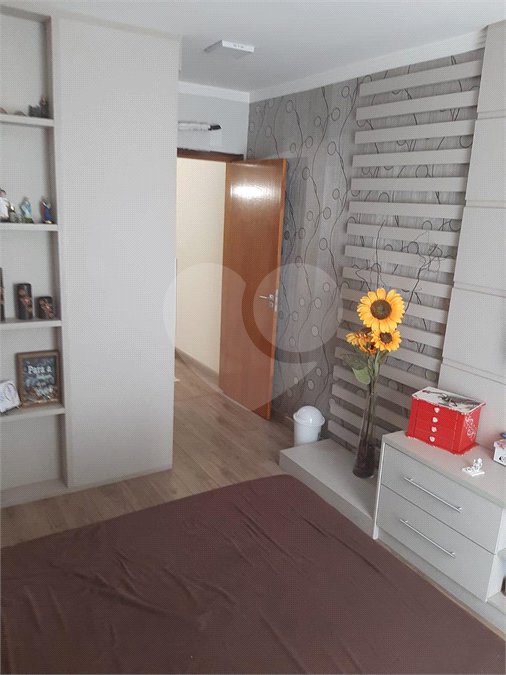Casa à venda com 3 quartos, sendo 1 suíte,  em Vila Suissa, Mogi das Cruzes, SP