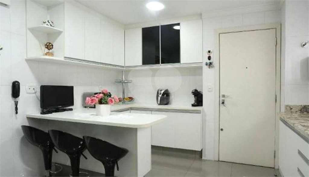 Apartamento à venda com 3 quartos, sendo 2 suítes, em Santana, São Paulo, SP